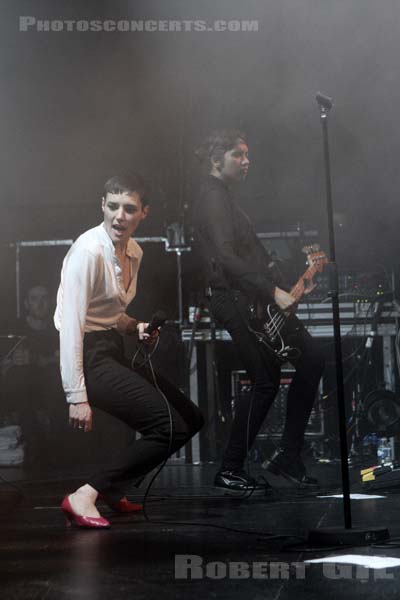 SAVAGES - 2014-03-21 - PARIS - Gaite Lyrique - Camille Berthomier - Ayse Hassan